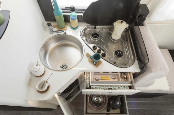                         Roller Team Kronos 267TL Kamper od ręki w PerfektCamp Solar, Kamera cofania - zdjęcie 12
                        