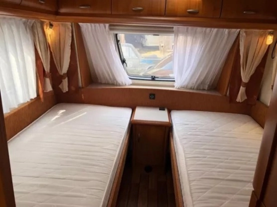                         Hobby 495, solar, przedsionek Isabella - zdjęcie 7
                        