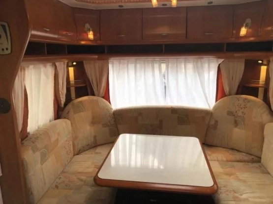                         Hobby 495, solar, przedsionek Isabella - zdjęcie 8
                        