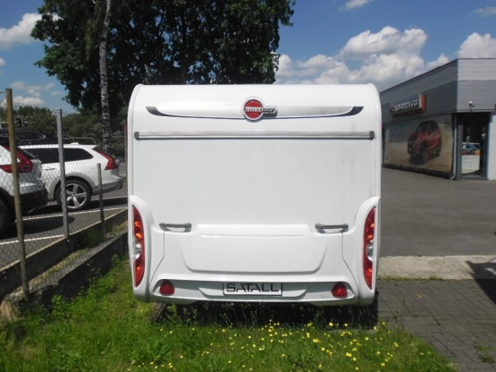                         Burstner Averso 580TK WYPRZEDAŻ!!! - zdjęcie 3
                        