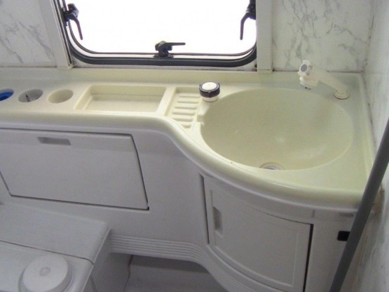                         Kamper TEC Fiat Ducato 2.5 TDI KAT  - zdjęcie 13
                        