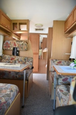                         Kamper Fiat Ducato Rimor 2,5 Tdi + przedsionek - zdjęcie 4
                        