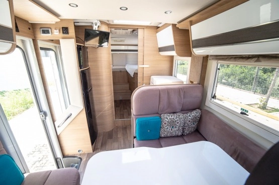                         Fiat Ducato Elnagh T-Loft 530 - zdjęcie 12
                        