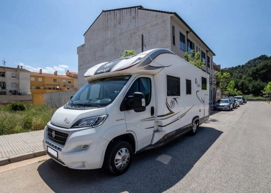                         Fiat Ducato Elnagh T-Loft 530 - zdjęcie 14
                        