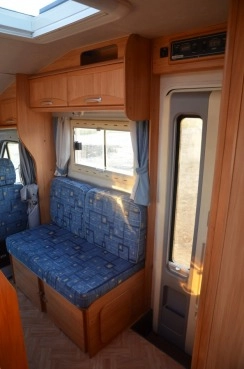                         Mercedes Sprinter Adria 670 SP - zdjęcie 20
                        