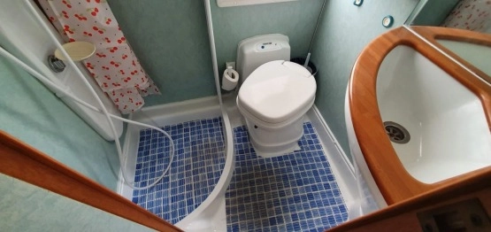                         SPRZEDAM KAMPERA - zdjęcie 6
                        