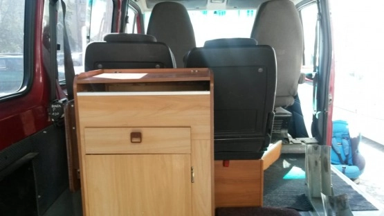                         Zadbany kamper za nieduże pieniądze-przewiezie 4 osoby+motocykl - zdjęcie 6
                        