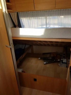                         Przyczepa kempingowa Home-Car 446h DMC 1100kg - zdjęcie 10
                        