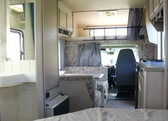                         Kamper Fiat Ducato 1993, 2.5 TD, klima, wspomaganie - zdjęcie 15
                        