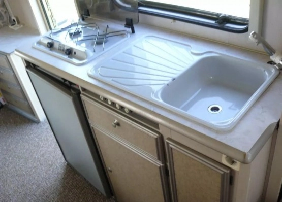                         Kamper Fiat Ducato 1993, 2.5 TD, klima, wspomaganie - zdjęcie 17
                        