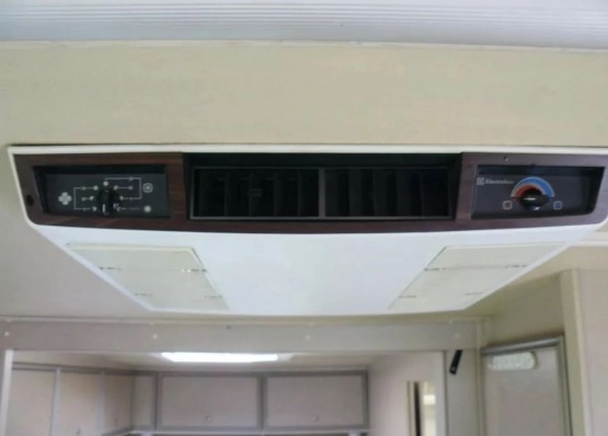                         Kamper Fiat Ducato 1993, 2.5 TD, klima, wspomaganie - zdjęcie 25
                        