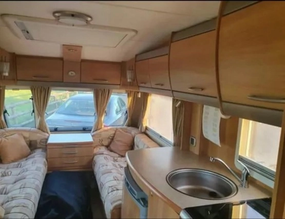                         2006 Przyczepa kempingowa Swift Challenger 480 - zdjęcie 2
                        