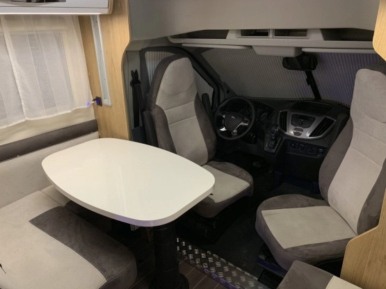                         Ford Caravans International Horon 84XT DEMO KLIMA! AUTOMAT 170KM REMISY Kamper - zdjęcie 11
                        
