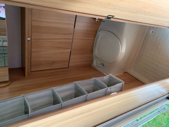                         Przyczepa Kempingowa CaravelAir Antares 390 - zdjęcie 6
                        