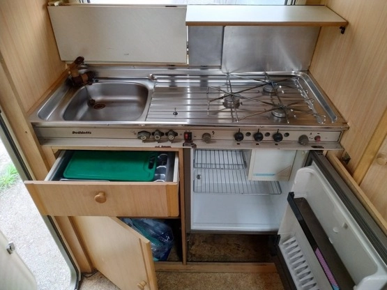                         Przyczepa kempingowa Dethleffs Beduin 1990 rok - zdjęcie 7
                        