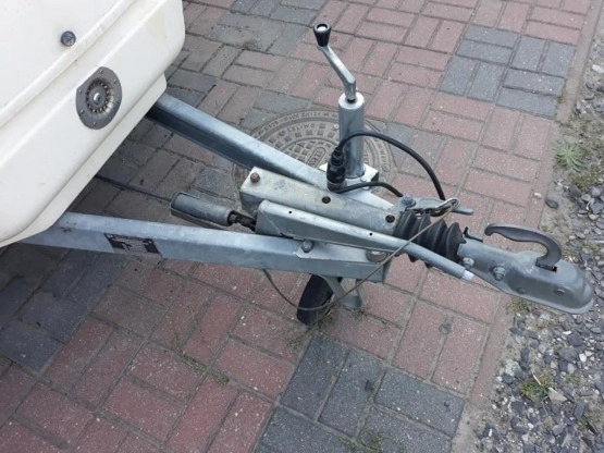                         Przyczepa kempingowa Adria 400 - zdjęcie 12
                        