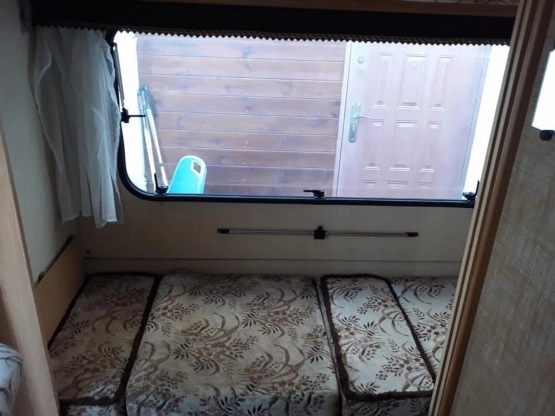                         Przyczepa kempingowa Adria 400 - zdjęcie 5
                        