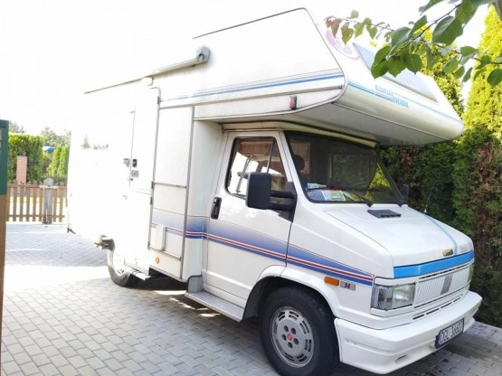                         Kamper Eura Mobil - zdjęcie 1
                        