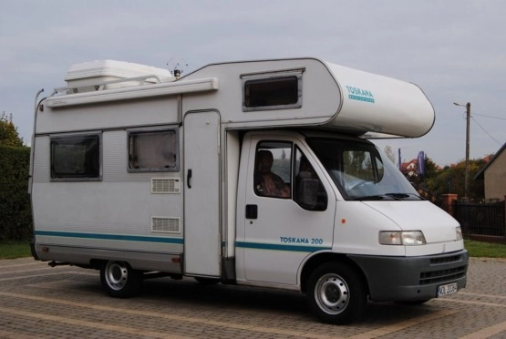                         KAMPER Fiat DUCATO 2.5 TDi Niski przebieg! 2 x KLIMA! HAK! Zarejestrowany! Zadbany! - zdjęcie 1
                        