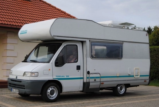                         KAMPER Fiat DUCATO 2.5 TDi Niski przebieg! 2 x KLIMA! HAK! Zarejestrowany! Zadbany! - zdjęcie 6
                        