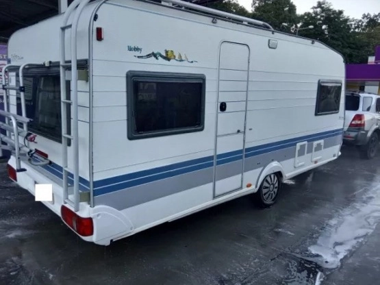                         Przyczepa Hobby 12 Przedsionek stan BDB - zdjęcie 1
                        