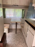                         Przyczepa KNAUS Country 8804 + przedsionek - zdjęcie 8
                        