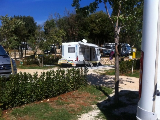                         Sprzedam kampera Knaus Sun Liner  - zdjęcie 13
                        