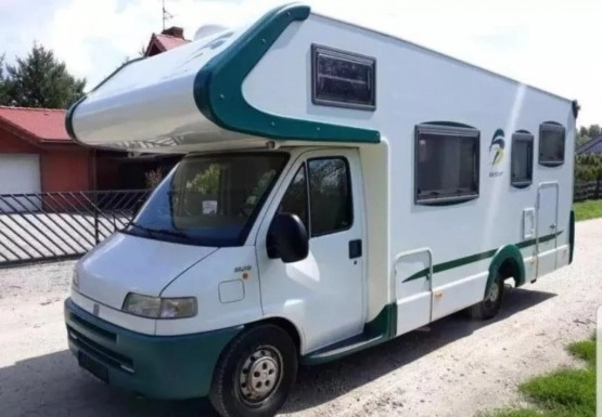                         Kamper 6-osobowy wszystko sprawne - zdjęcie 1
                        
