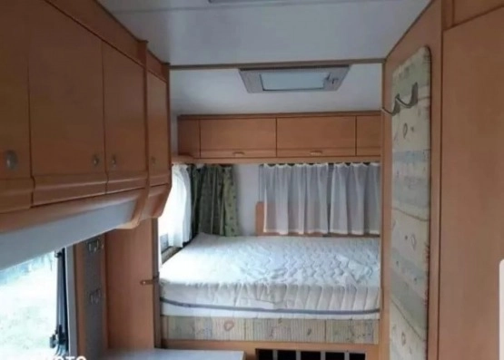                         Kamper 6-osobowy wszystko sprawne - zdjęcie 3
                        