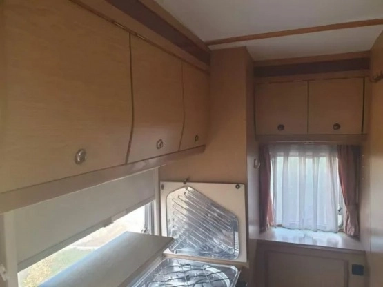                         Kamper gotowy do drogi - Fendt - zdjęcie 4
                        