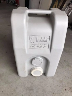                         Fiamma roll- tank 28l - zdjęcie 1
                        