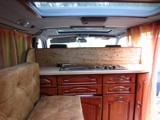                         Camper Mercedes Vito - zdjęcie 4
                        