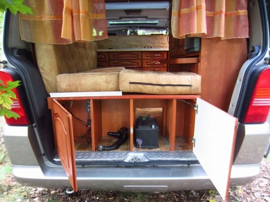                         Camper Mercedes Vito - zdjęcie 6
                        