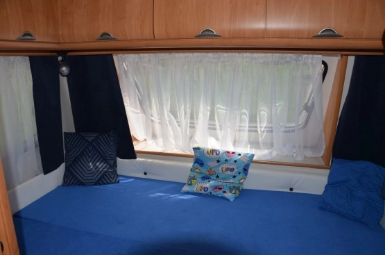                         PRZYCZEPA KEMPINGOWA HOBBY DE LUXE 450   - zdjęcie 4
                        