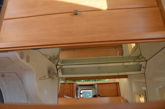                         PRZYCZEPA KEMPINGOWA HOBBY DE LUXE 450   - zdjęcie 5
                        