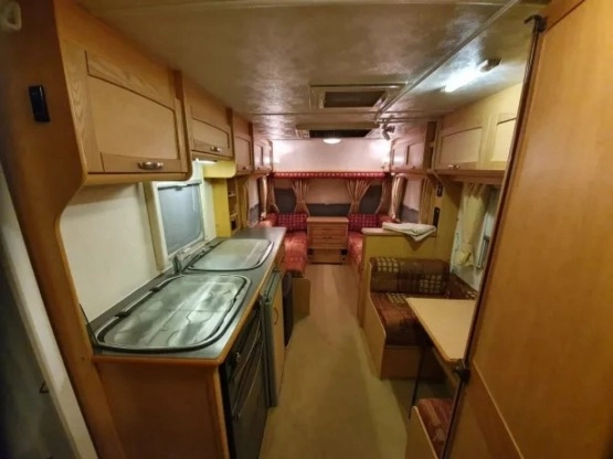                         Przyczepa kempingowa Elddis Avante 524 - zdjęcie 5
                        