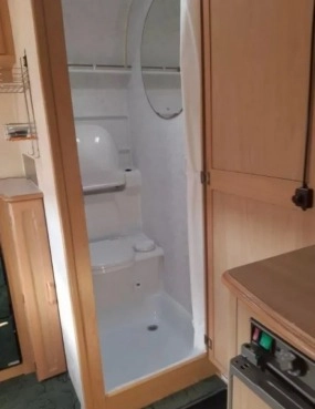                         Lunar Stellar 400 rok 2001 - zdjęcie 13
                        