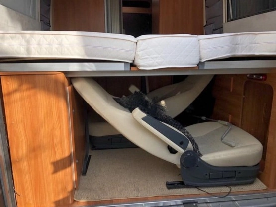                         GLOBECAR PÖSSL ZABUDOWA BUS - zdjęcie 10
                        