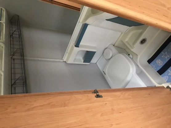                         KNAUS 2604 (550) - zdjęcie 10
                        