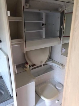                         Przyczepa CHATEAU 380 Leszno - zdjęcie 4
                        