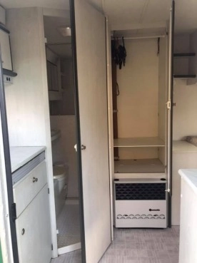                         Przyczepa CHATEAU 380 Leszno - zdjęcie 7
                        