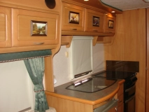                         Najładniejszy SWIFT CORNICH Namiot Mover LUX Wyposażenie - zdjęcie 11
                        