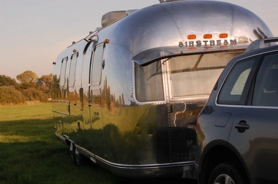                         AIRSTREAM Sovereign 1972r - zdjęcie 4
                        
