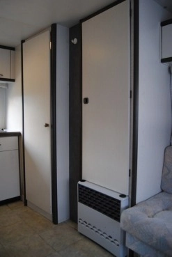                         HOBBY 400 Jasne wnętrze! Zadbana! Zarejestrowana! Ogrzewanie! WC! - zdjęcie 6
                        