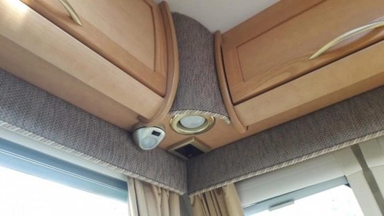                         Abbey Safari 2/3 osobowa 2002 r., przyczepa kempingowa - zdjęcie 2
                        