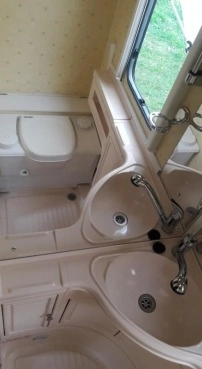                         Abbey Safari 2/3 osobowa 2002 r., przyczepa kempingowa - zdjęcie 5
                        