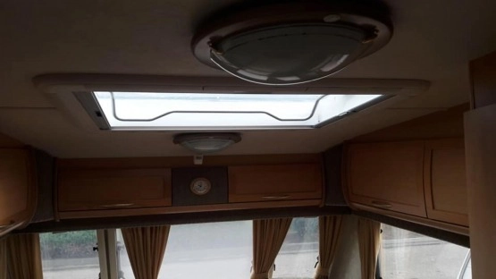                         Abbey Safari 2/3 osobowa 2002 r., przyczepa kempingowa - zdjęcie 9
                        