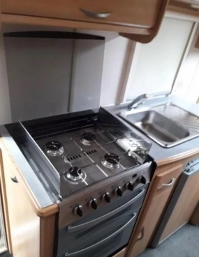                         Lunar Zenith Five 2005 r., Przedsionek, 5/6 osobowa - zdjęcie 19
                        