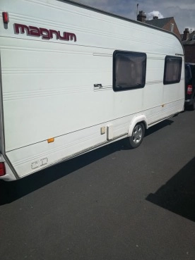                         Przyczepa Kempingowa Compass Magnum 524 GT/ 5 osobowa 2002 rok z namiotem - zdjęcie 13
                        