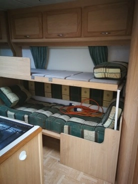                         Przyczepa Kempingowa Compass Magnum 524 GT/ 5 osobowa 2002 rok z namiotem - zdjęcie 14
                        